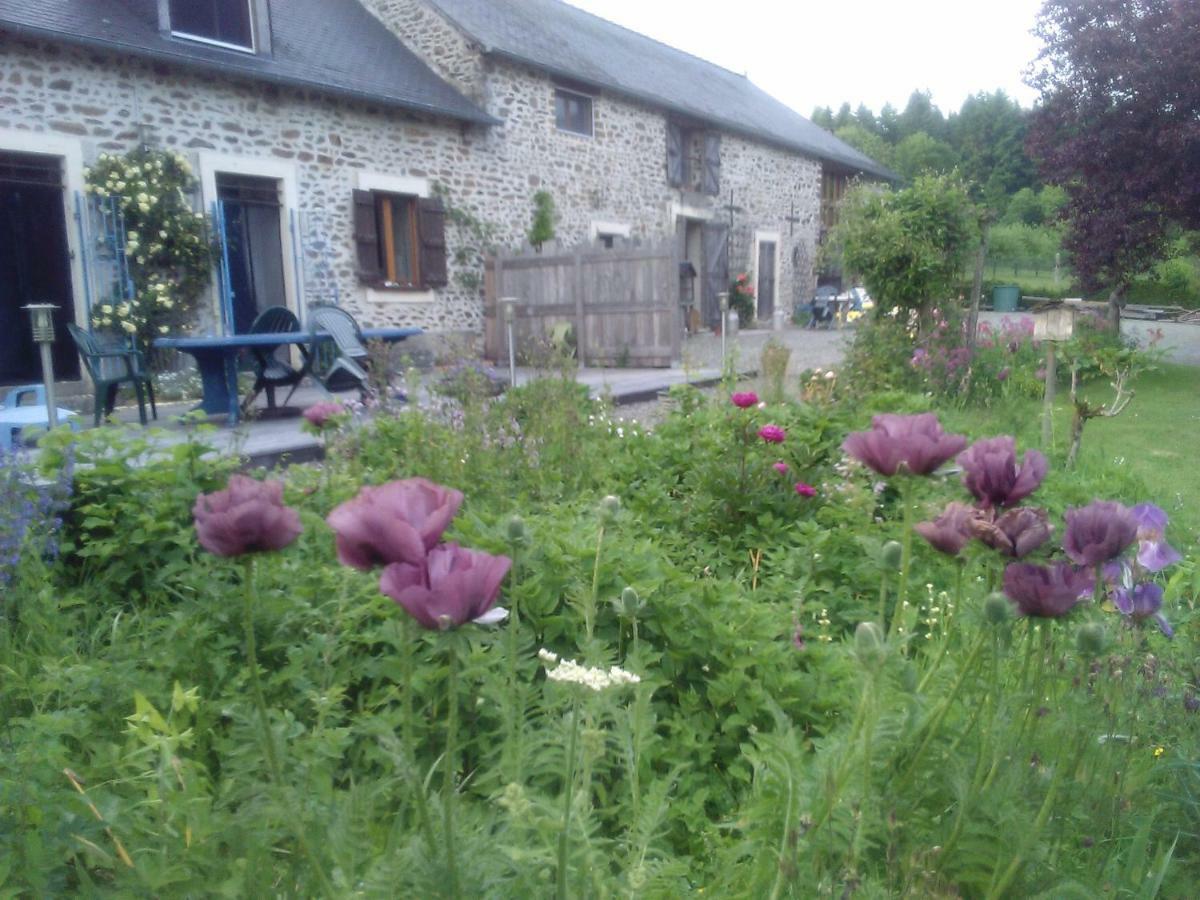 Fermette Dans Les Pays De La Loire Villa Ize Exterior photo
